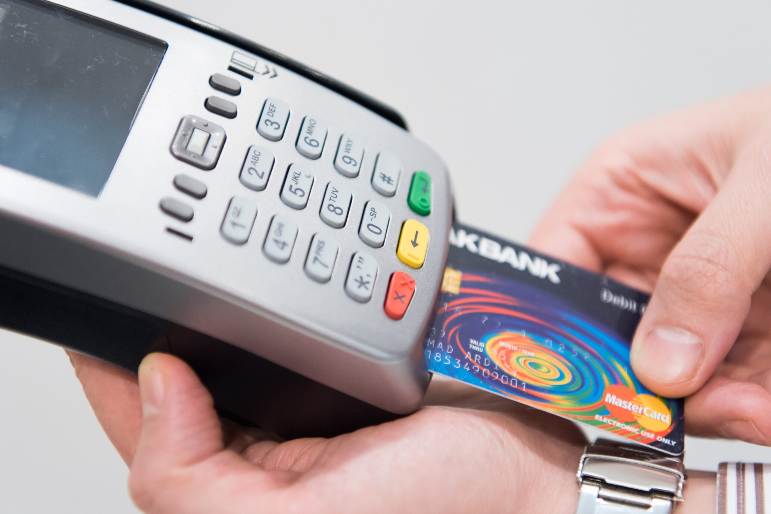Credit card mistakes beginners should avoid