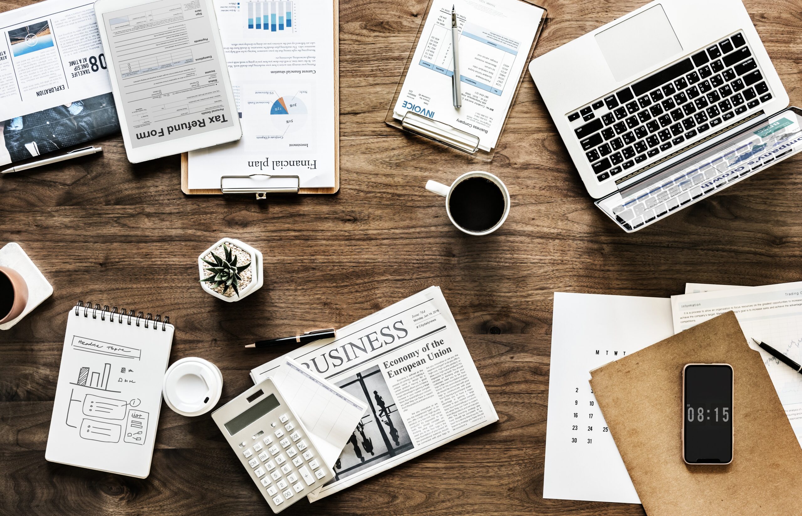 Setting financial goals and staying consistent